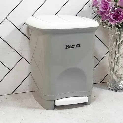 سطل چهارگوش پدالی باران